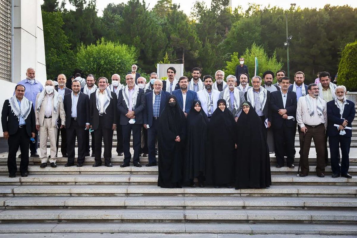 پیام صمیمانه آیت‌الله رئیسی به شورای ائتلاف نیروهای انقلاب/ حضور همه نامزدهای پیروز انتخابات تهران در نشست شورای ائتلاف
