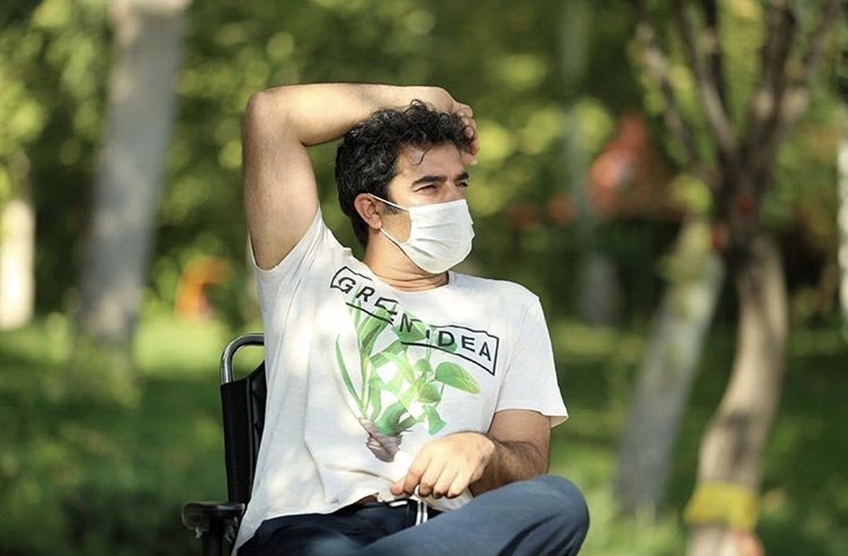 منوچهر هادی در پشت صحنه سریال گیسو + عکس