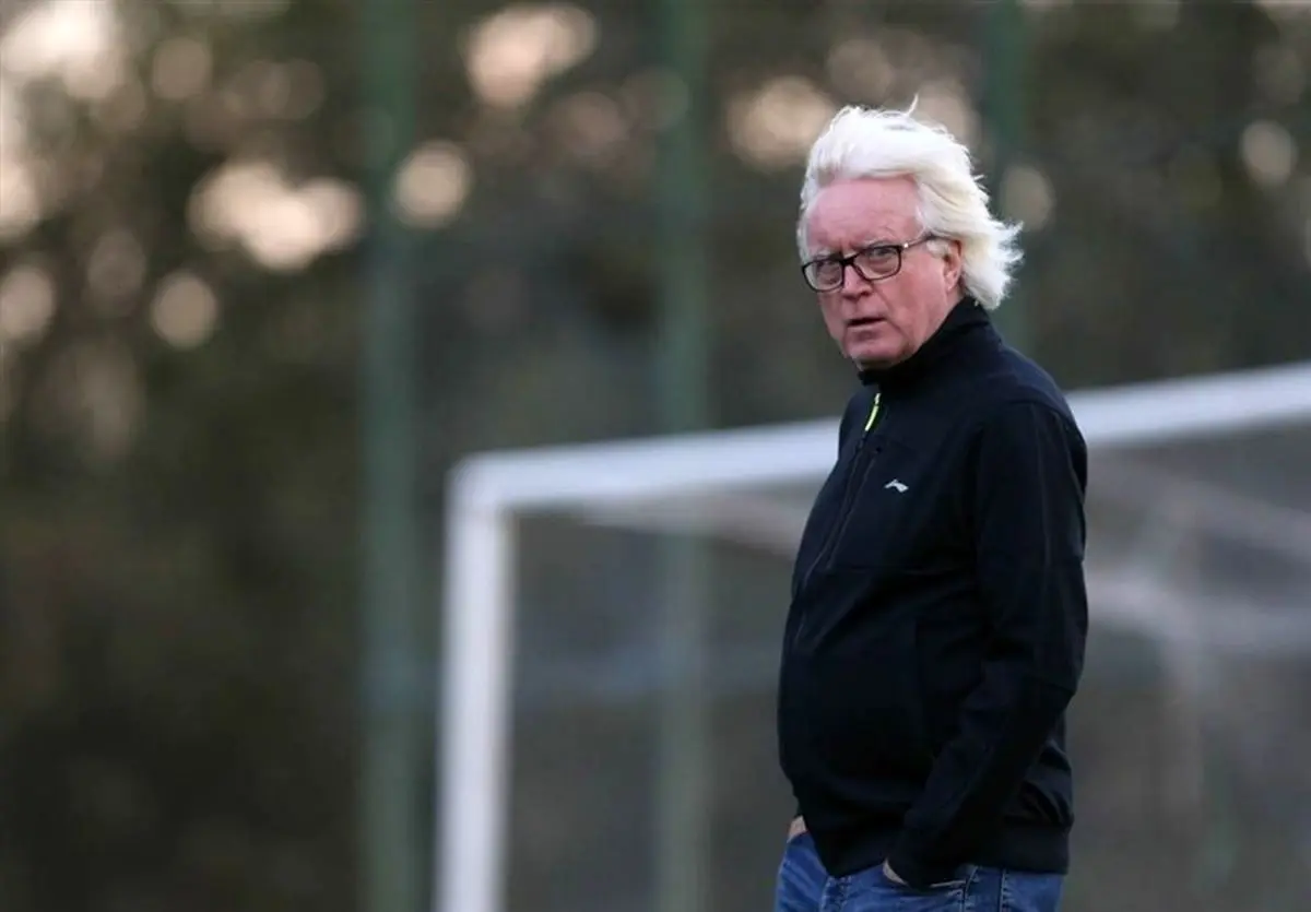 جنجال بین یک کارمند و شفر!