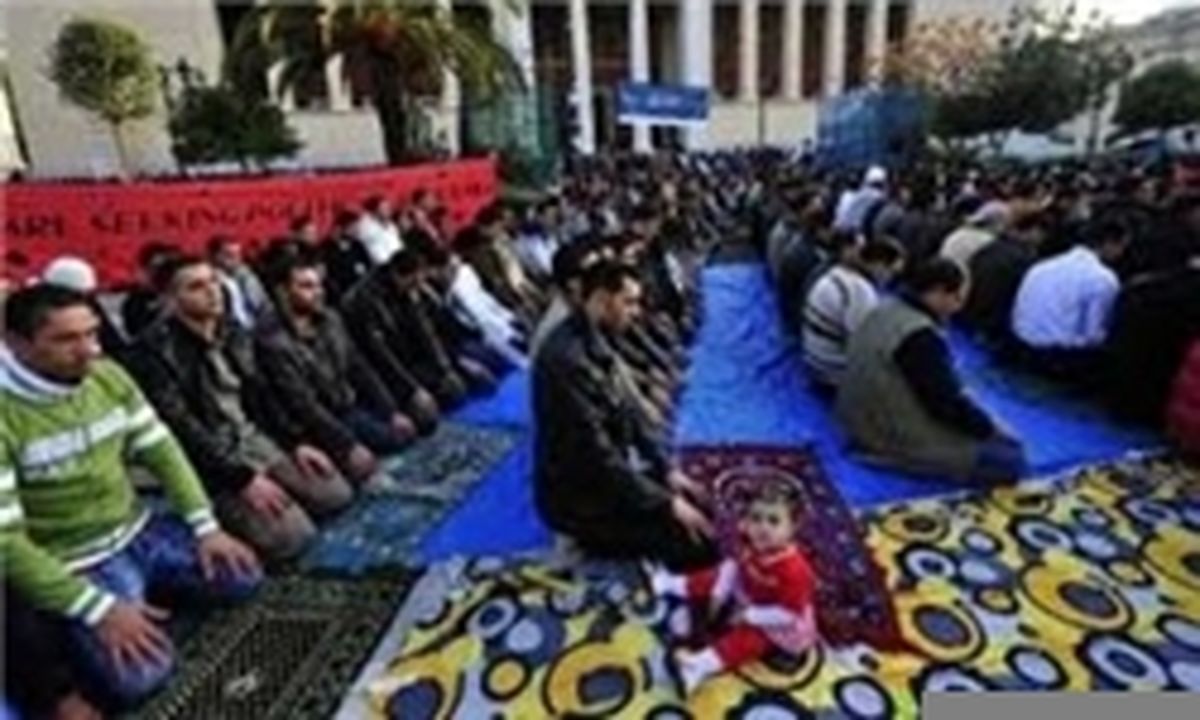 اقامه نماز پس از ۹۰ سال