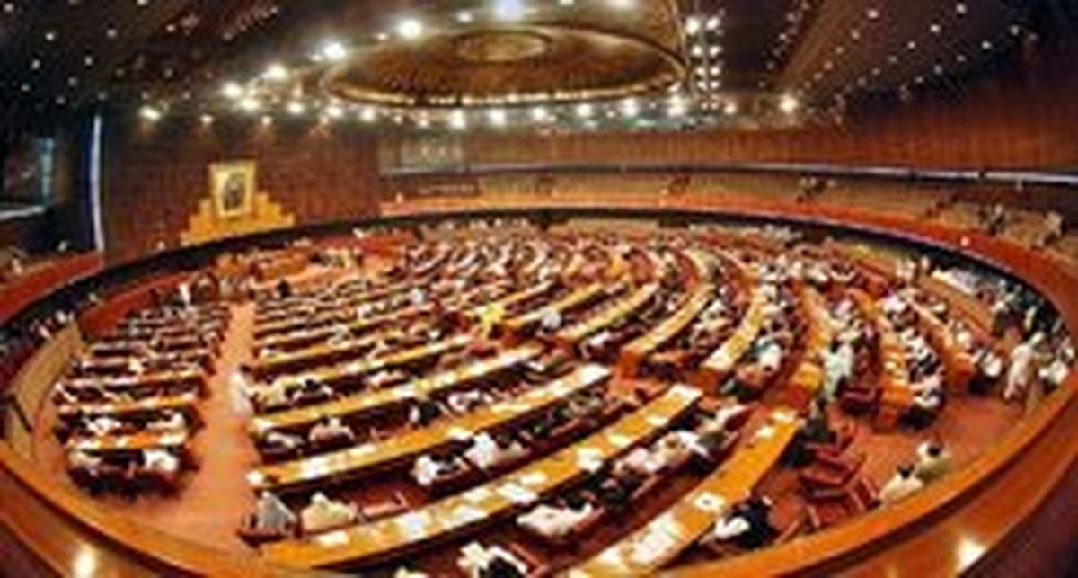 هم‌پیمان عمران خان رییس پارلمان پاکستان شد
