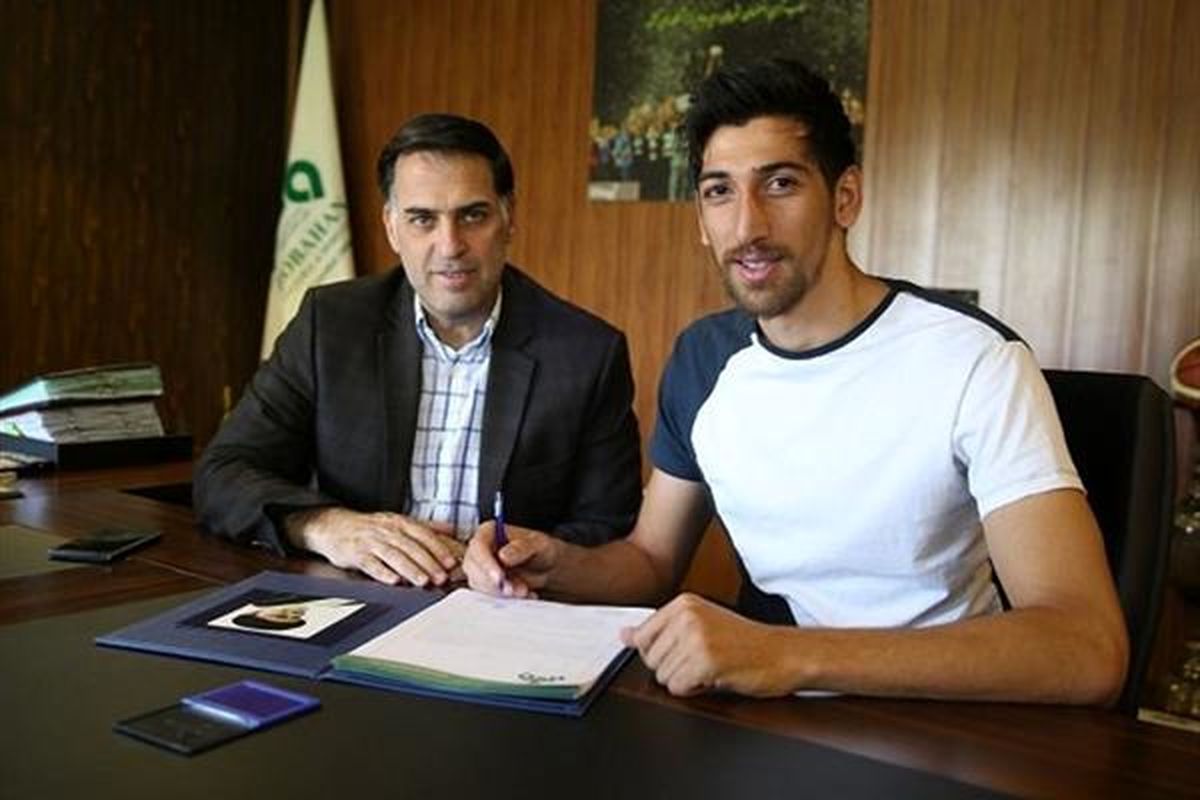 پای پرسپولیس هم به مذاکره استقلال و ذوب آهن باز شد!