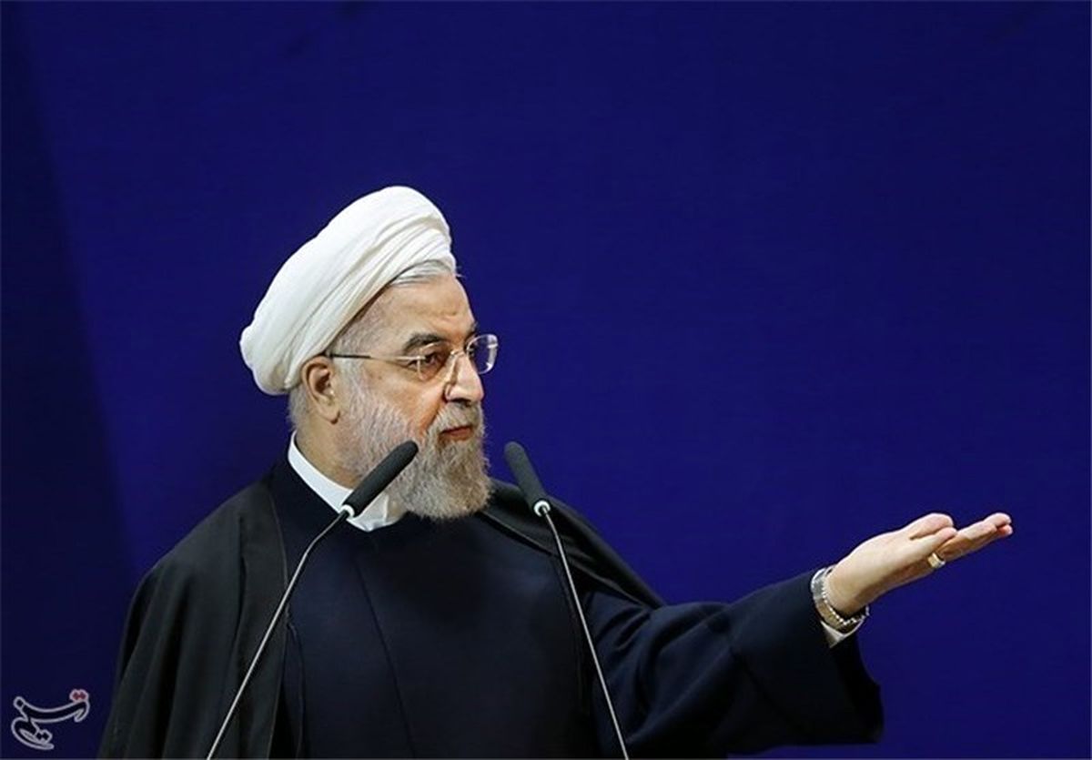 روحانی:‌ با بگیر و ببند مسئله فساد حل نمی‌شود