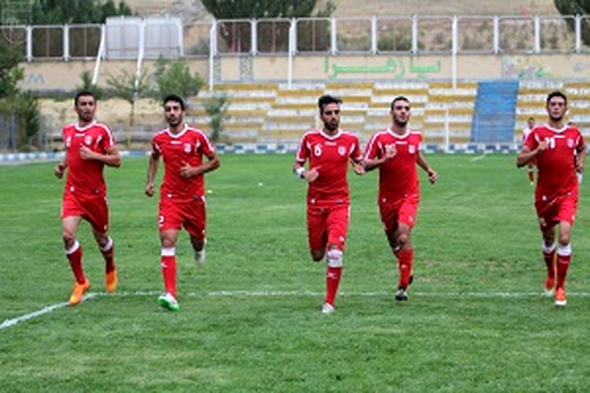 پایان زود هنگام اردوی کیش / تراکتور زودتر از موعد به ایستگاه راه آهن رسید