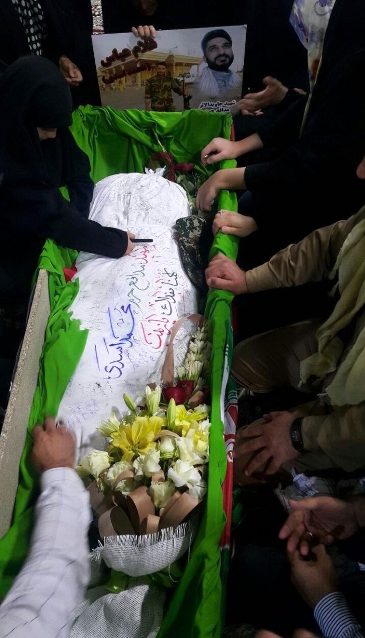 وداع با پیکر فرمانده ایرانی فاطمیون پس از گذشت یک سال از شهادت+عکس
