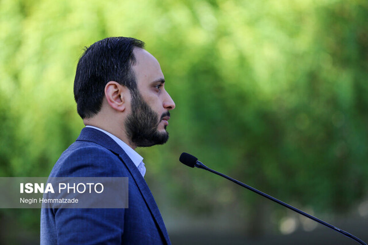 بهادری‌جهرمی : بنزین هم چنان شش ماه ذخیره می‌ماند