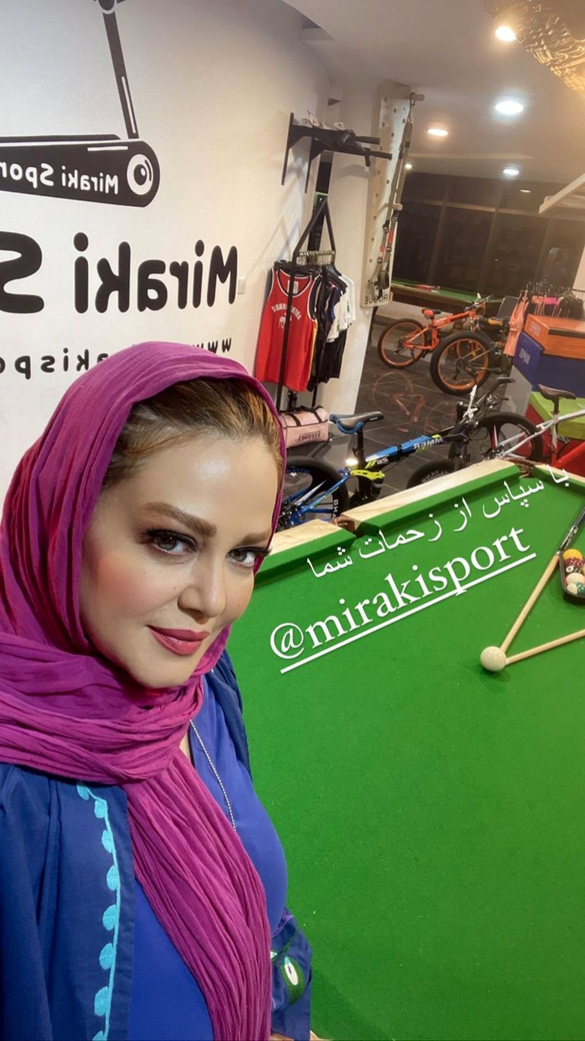 بیلیارد بازی کردن بهاره رهنما + عکس