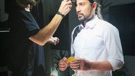 امیرعباس گلاب در حال گریم کلیپش + عکس