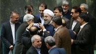 نمایندگانی که با موبایل از روحانی و وزرای پیشنهادی عکس گرفتند/تصاویر