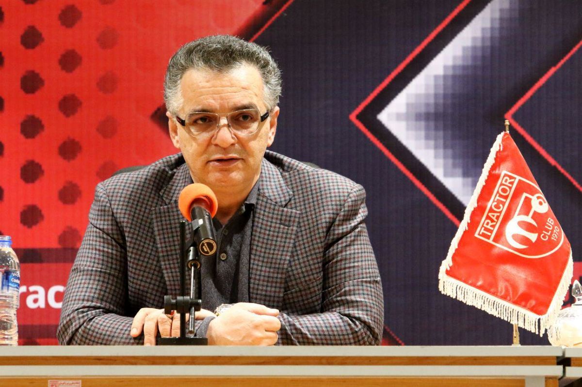زنوزی: تراکتور مقابل پرسپولیس شایستگی خود را نشان می‌دهد