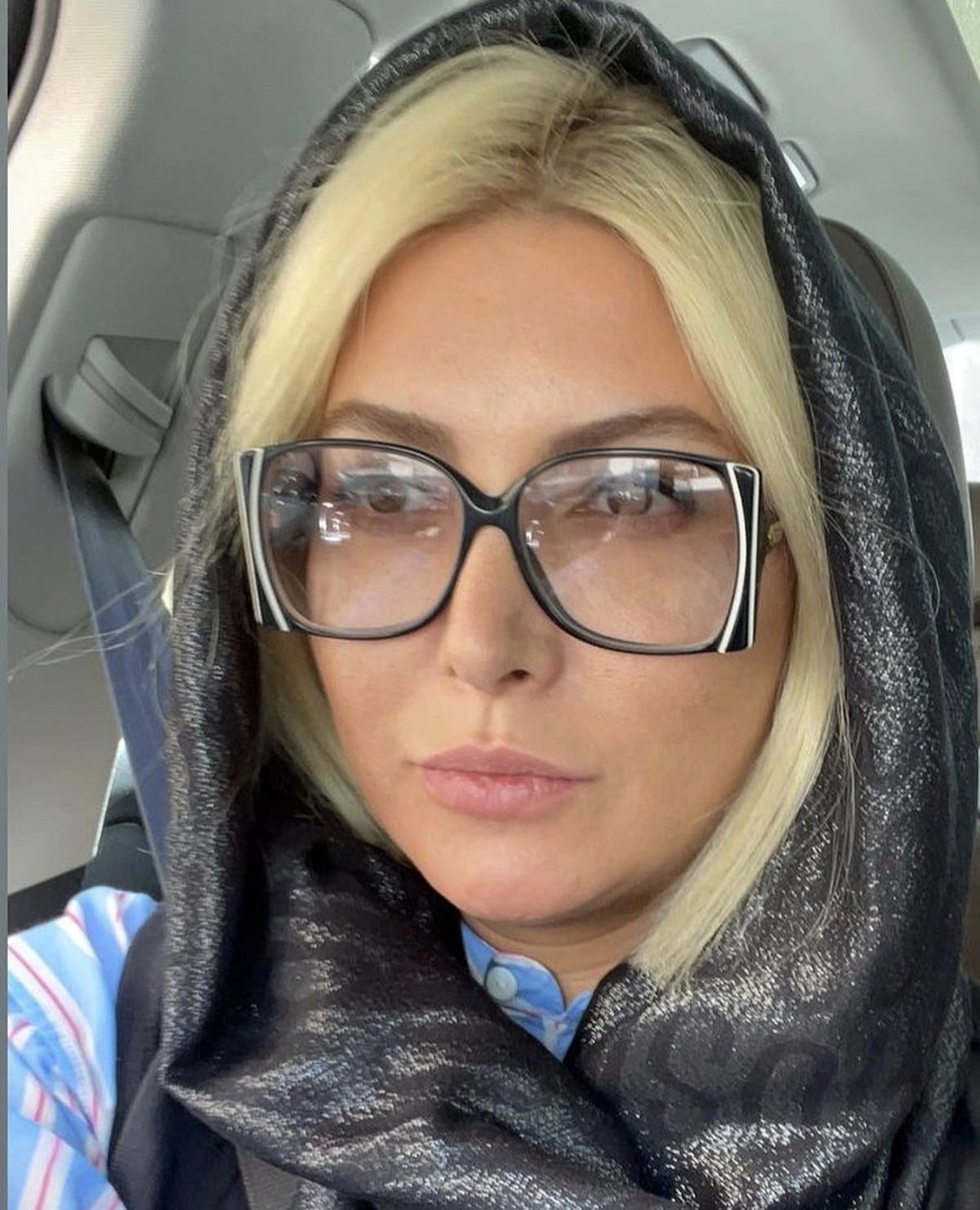 فریبا نادری عینکی شد + عکس