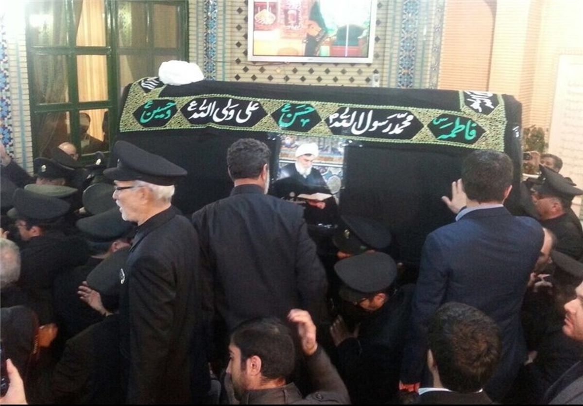  مراسم تشییع پیکر مطهر آیت‌الله واعظ‌طبسی در مشهدمقدس آغاز شد