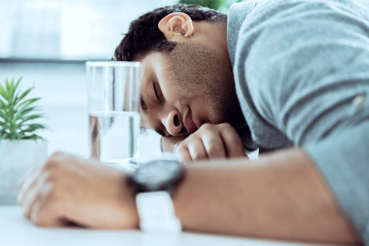 آیا کم خوابی باعث می شود چاق شود؟