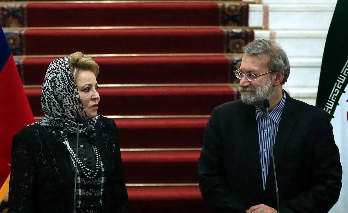 پوشش رییس شورای فدراسیون روسیه در دیدار با لاریجانی/تصاویر