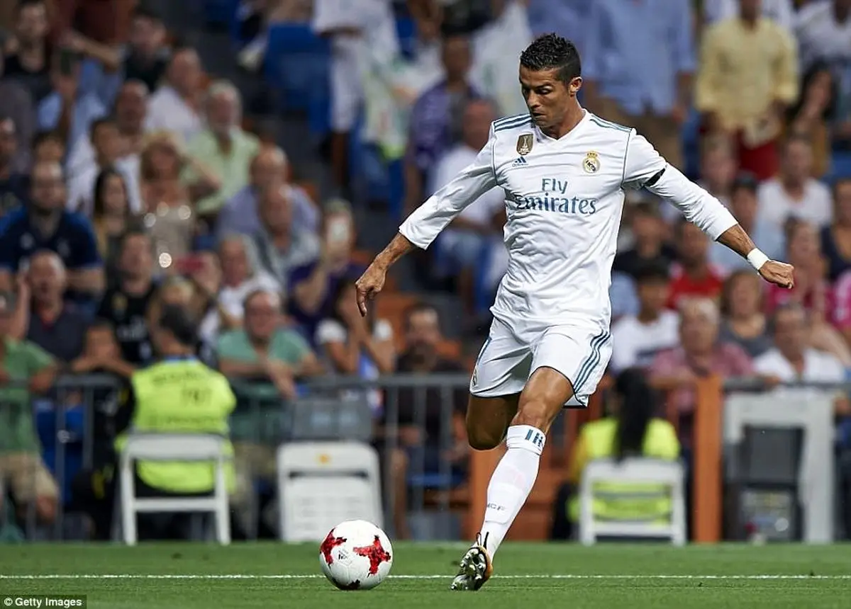 واکنش رونالدو به خبر اولتیماتوم به مدیران رئال/عکس