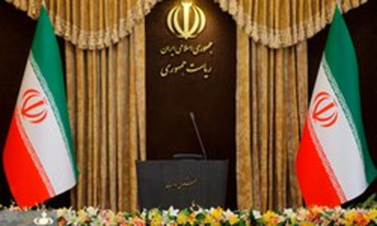 غبار بر کرسی طبقه هشتم پاستور