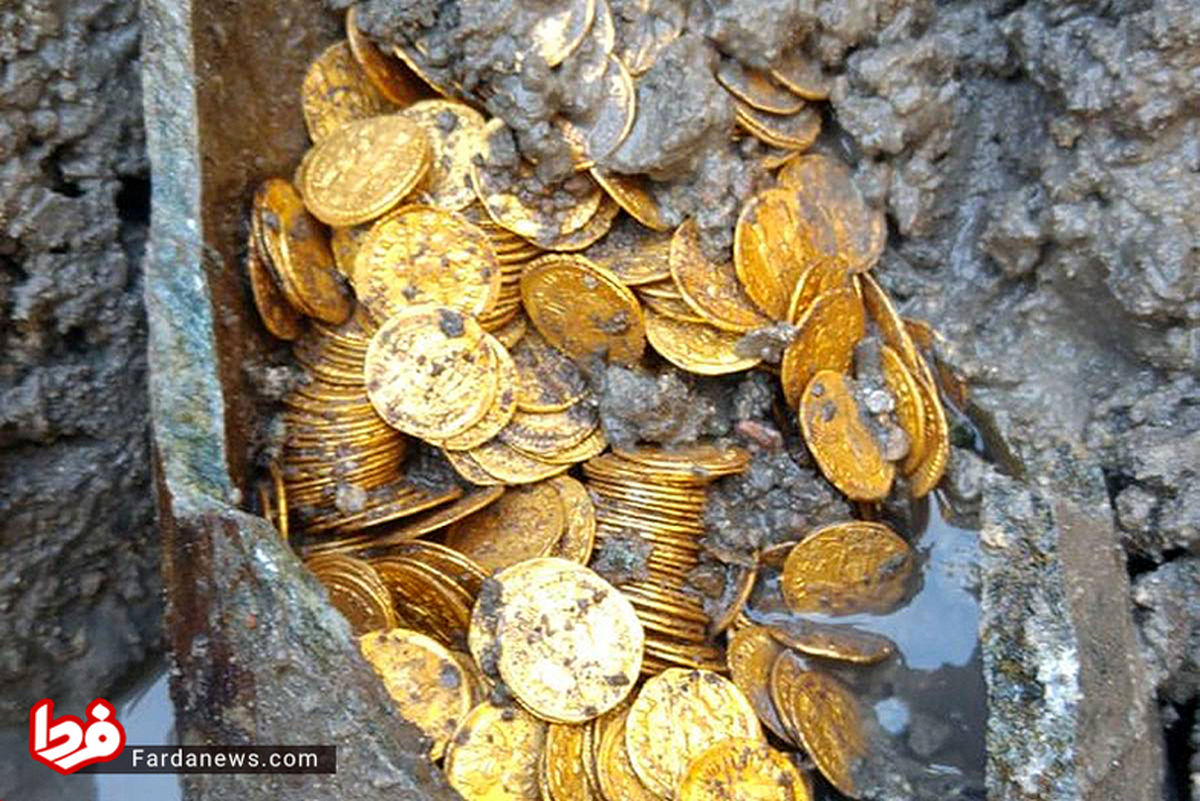 کشف کوزه سکههای طلا با ارزشی غیرقابل تخمین
