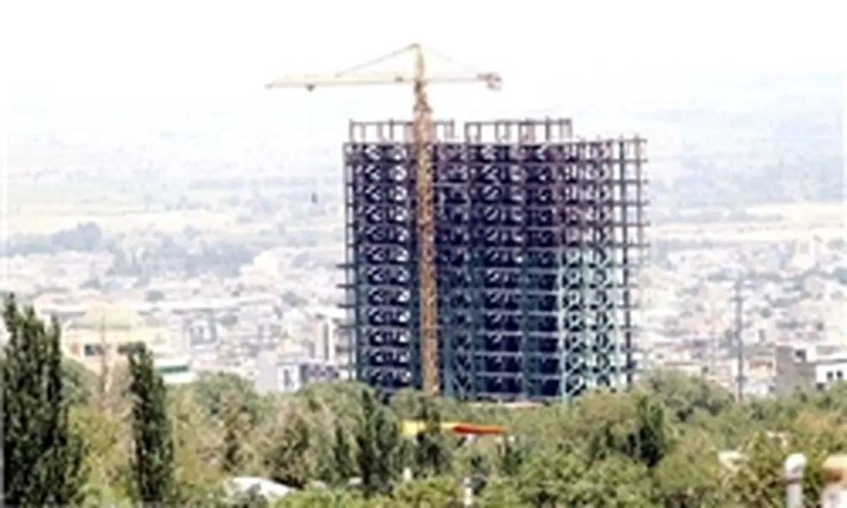 کوه‌های شمیران توسط برج‌ها پوشیده شده است