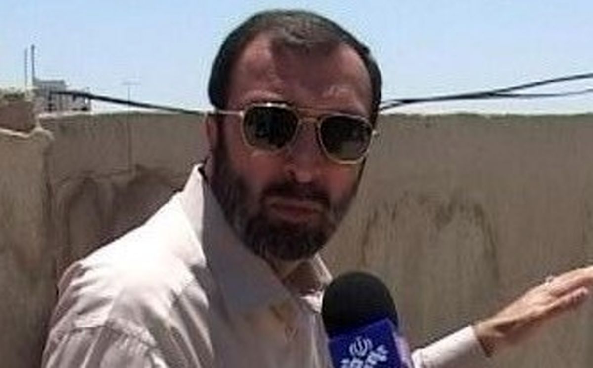 برخورد تأسف بار یک قاضی با خانواده شهید/ عکس