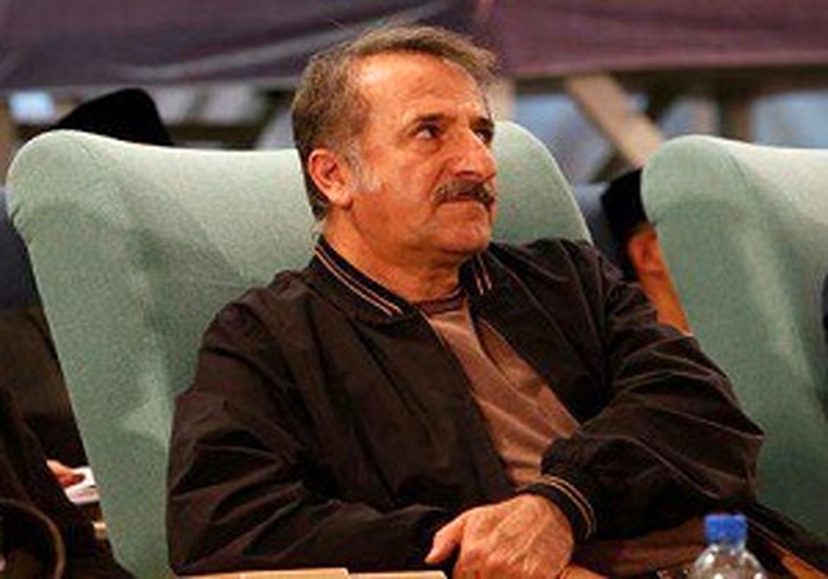 در هشت فیلم نقش روحانی را بازی کرده‌ام