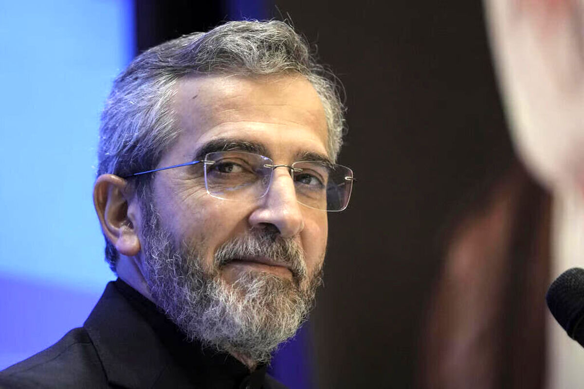 علی باقری از رهبر انقلاب سمت جدید گرفت