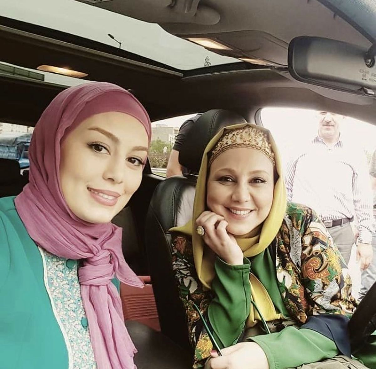 بهنوش بختیاری و سحر قریشی در ماشین لاکچریشون + عکس
