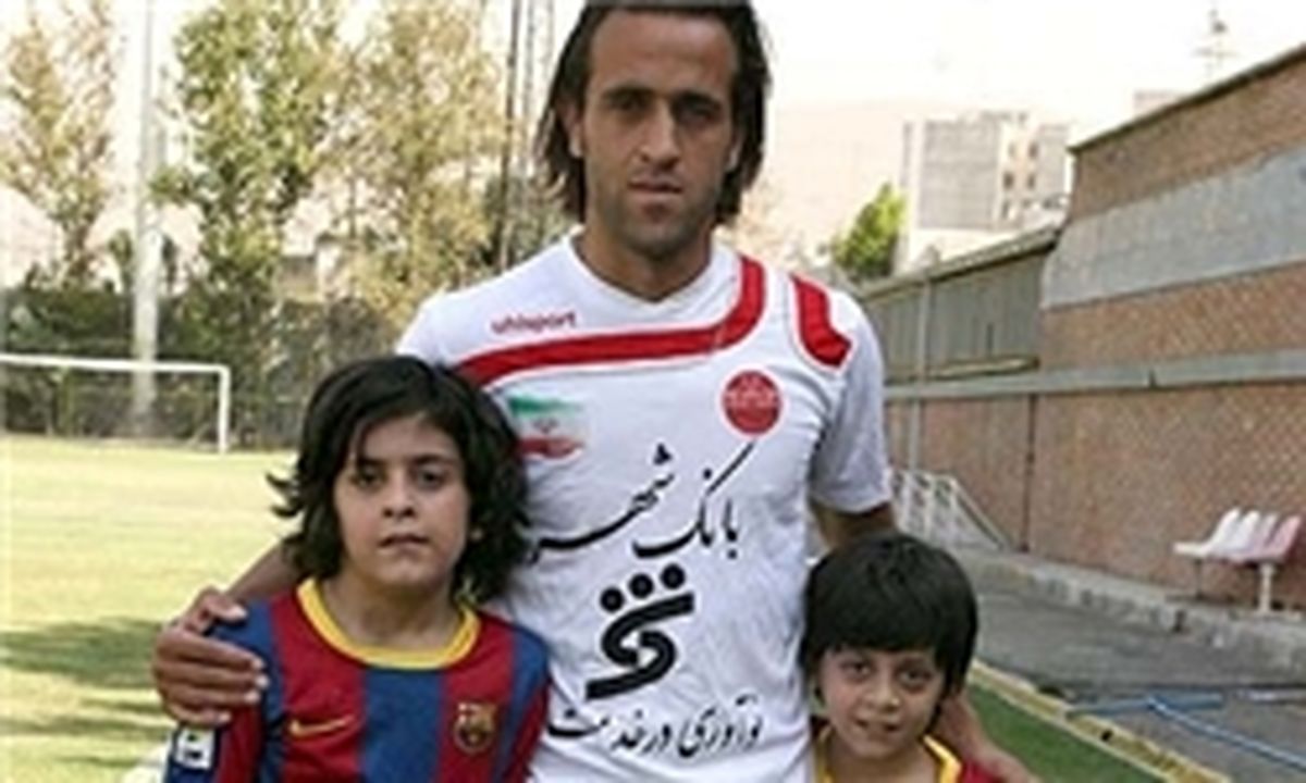 پیام علی کریمی به دکتر روحانی