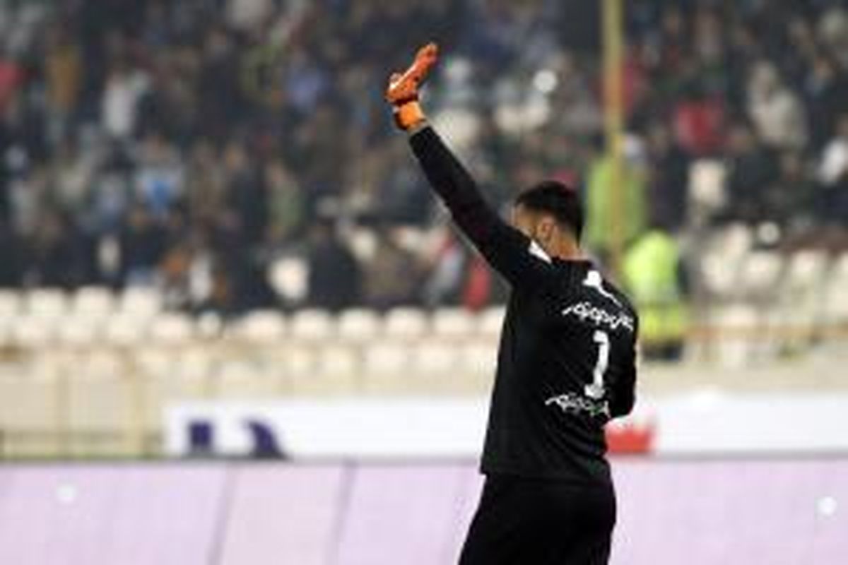 دروازه‌بان پرسپولیس به دادسرا منتقل شد
