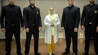 الهام حمیدی و بادیگاردهایش + عکس