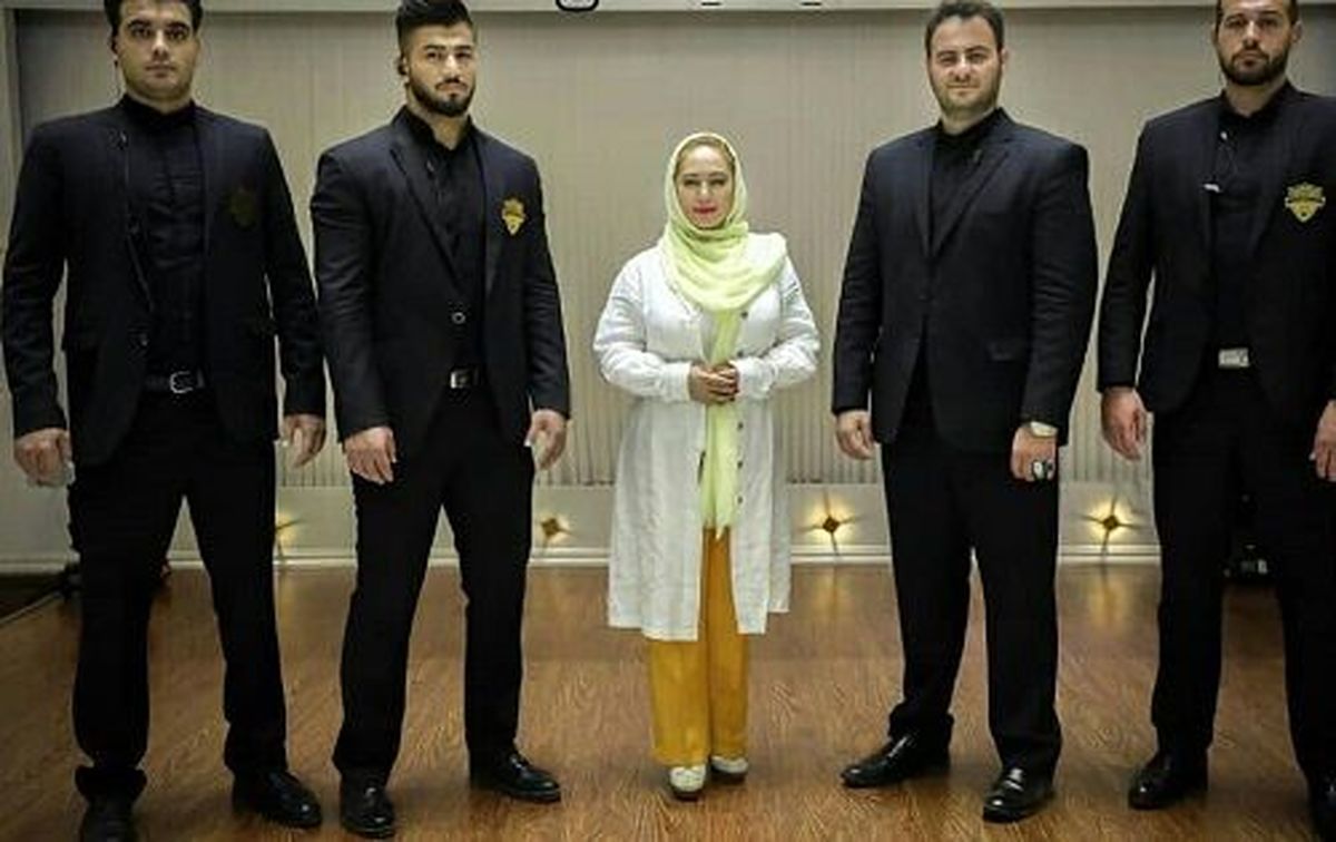 الهام حمیدی و بادیگاردهایش + عکس