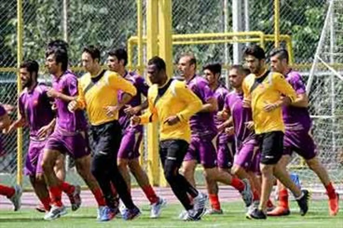 ورود پرسپولیس به اصفهان