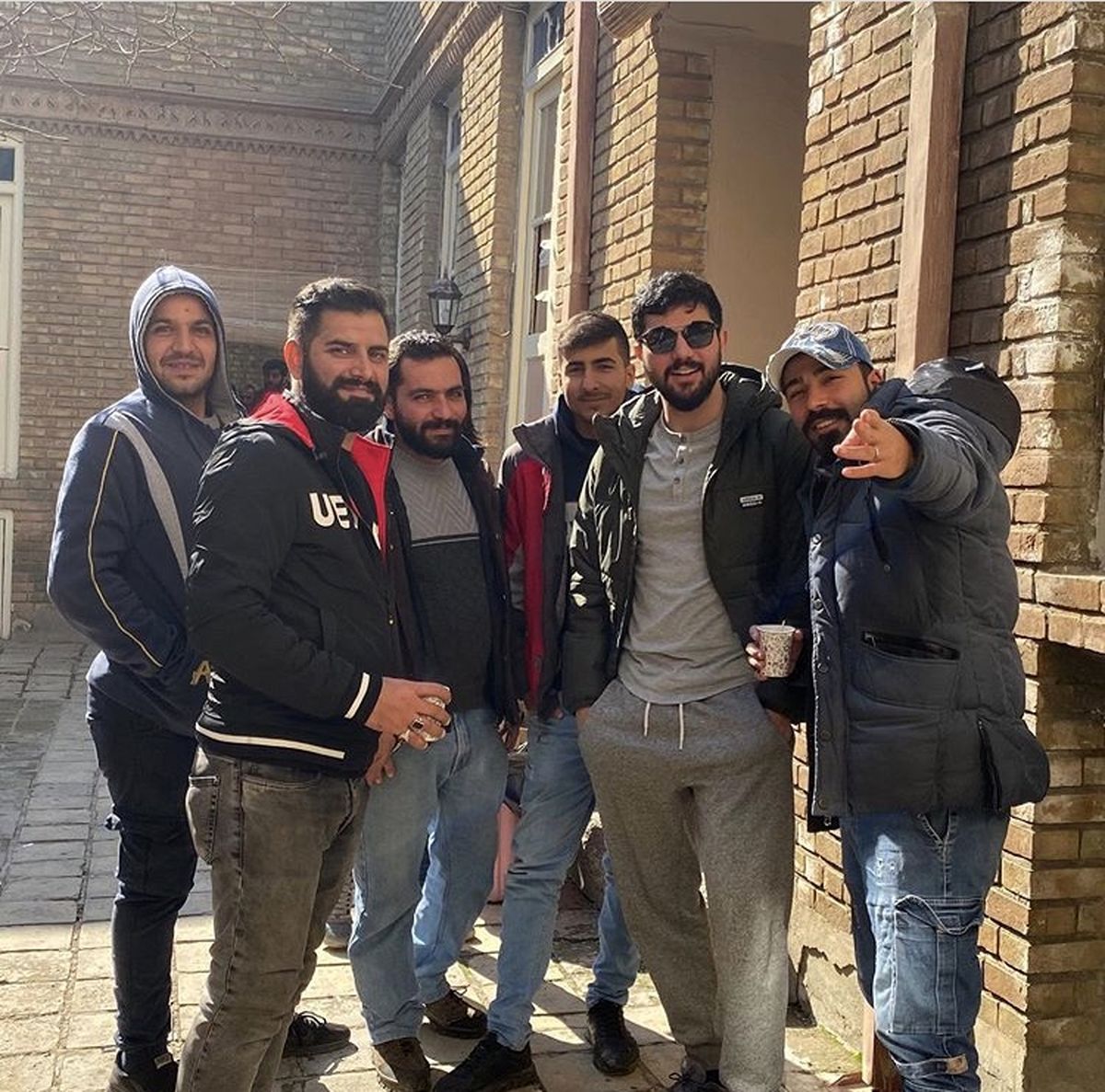 سینا مهراد در جمع آقازاده ایها + عکی