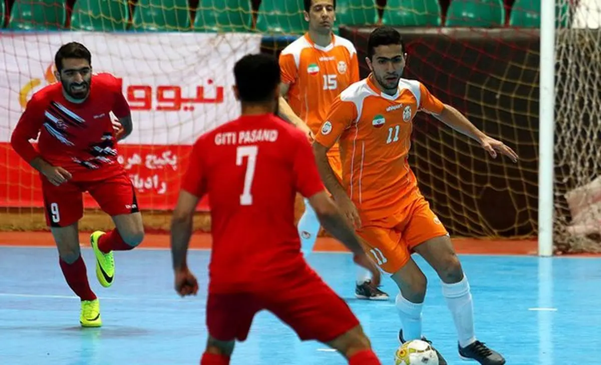 ماجرای جنجال توپ در هفته اول لیگ برتر