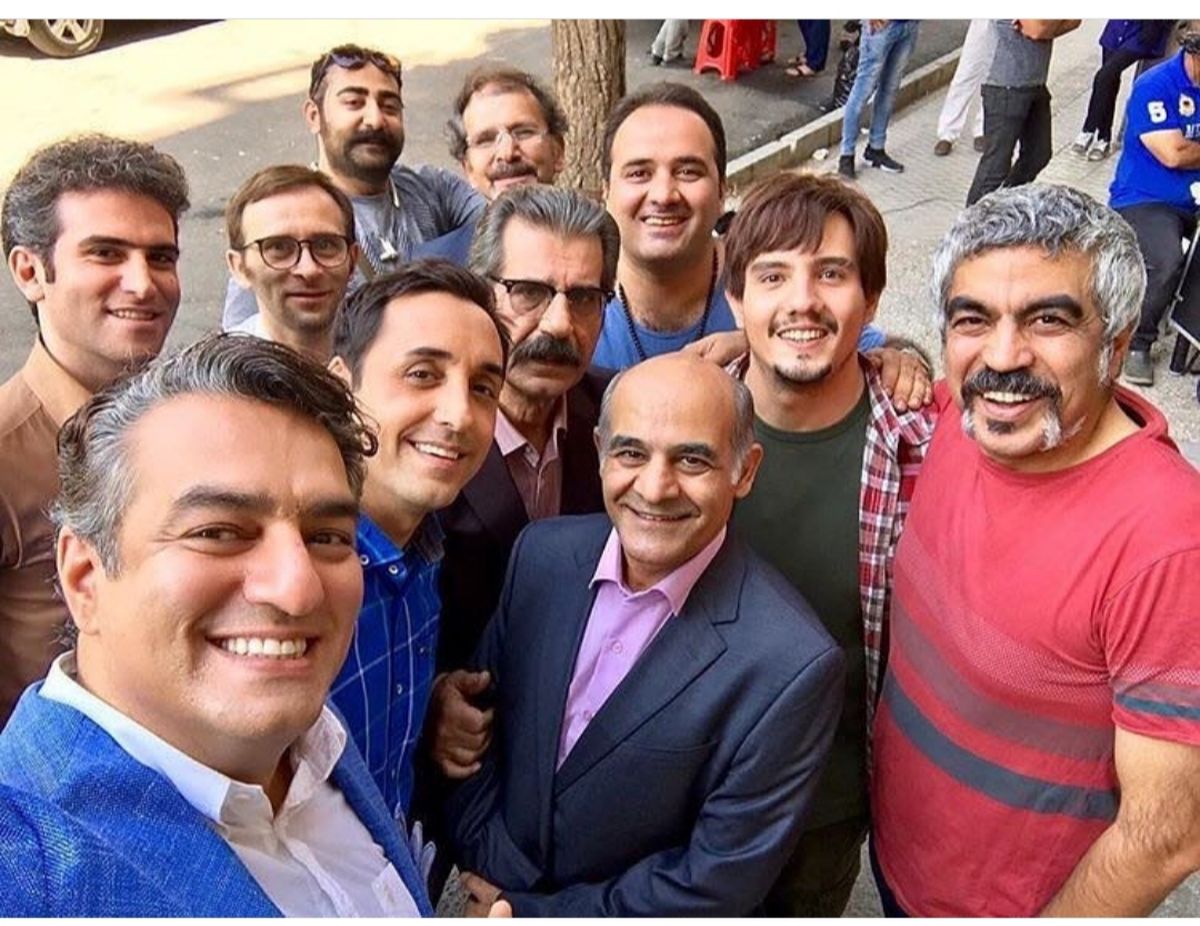 عوامل فوق لیسانسهها در یک قاب+عکس