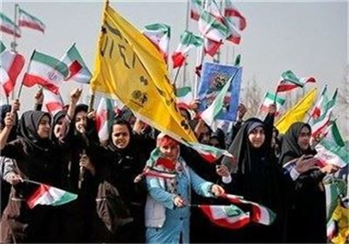 حضور دانش‌آموزان در ۲۲ بهمن از مولفه‌های اقتدار ملی
