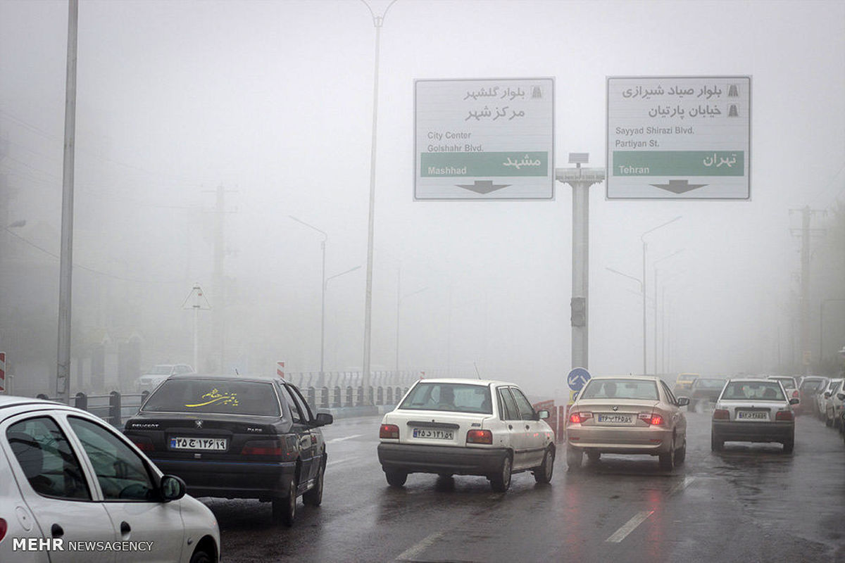 بارندگی و مه گرفتگی در محورهای نیمه شمالی کشور