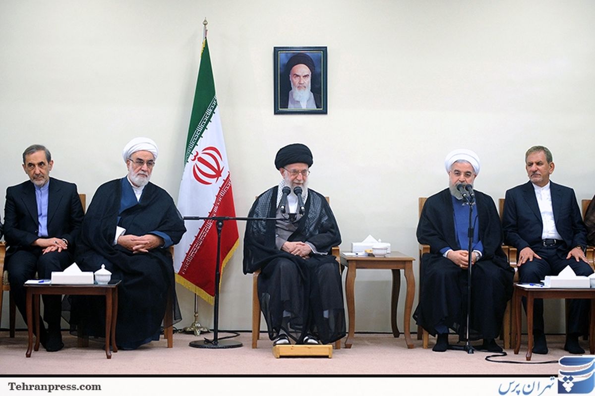 دیدار رئیس جمهور و اعضای هیأت دولت با رهبر انقلاب/تصاویر