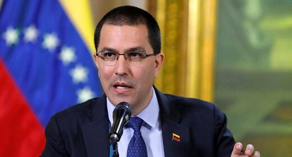 وزیر خارجه ونزوئلا، پمپئو را «زامبی»خواند
