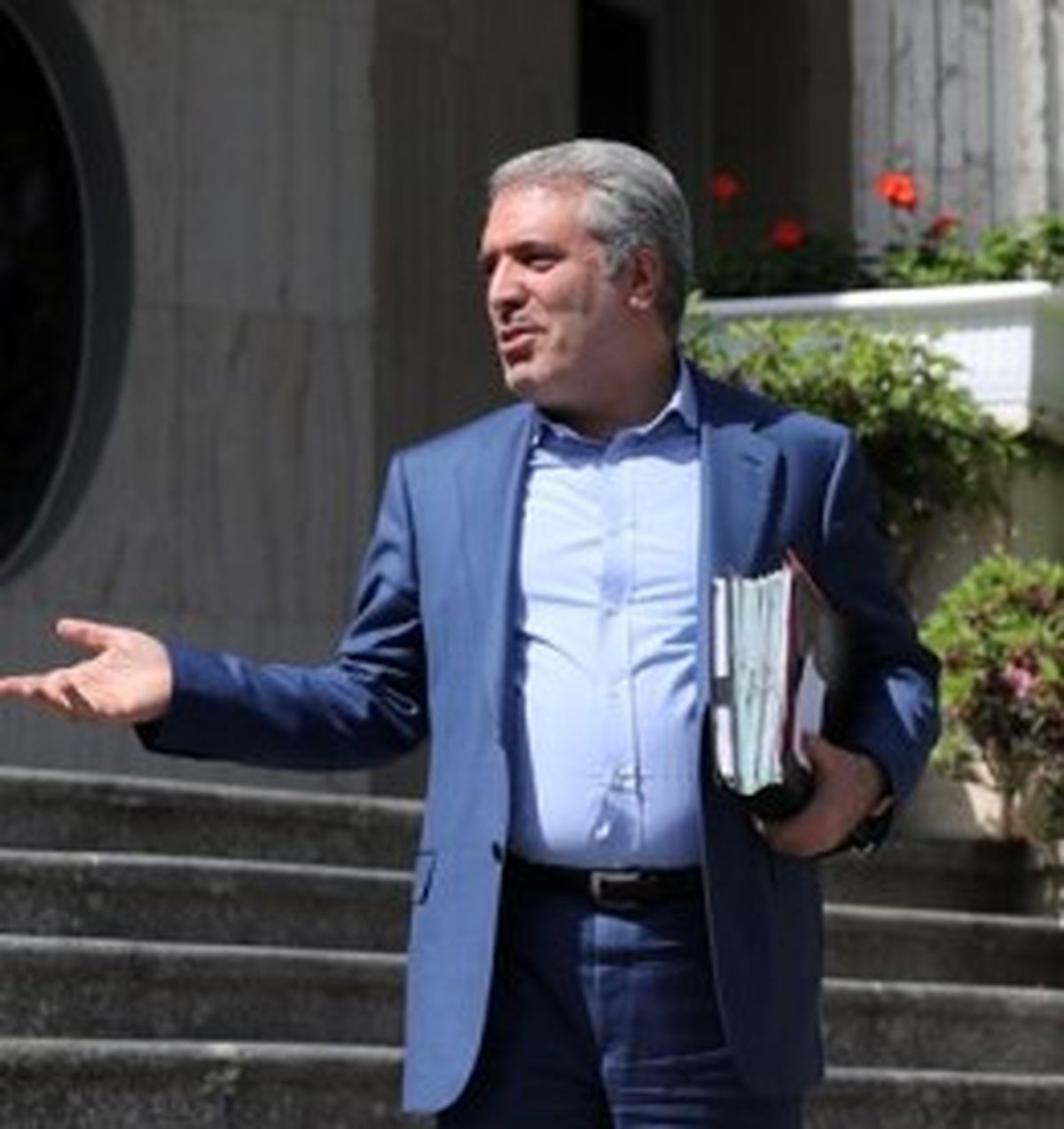 مونسان: هیچ نسبتی با رئیس جمهور ندارم