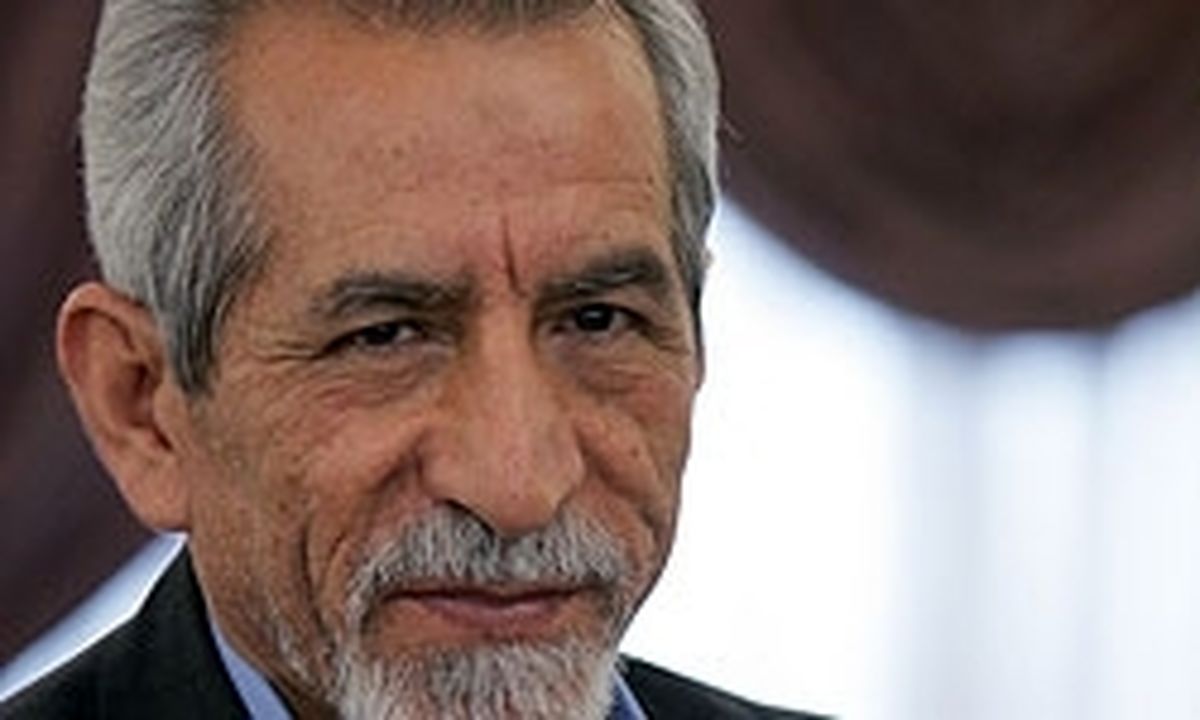 فساد صندوق ذخیره فرهنگیان در دولت یازدهم روی داده است /آقای رئیس‌جمهور با مردم چه می‌کنید؟