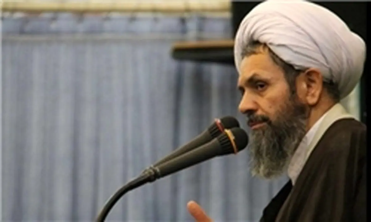 امروز آمدم تا با اساتید کمی صحبت کنم، اما متأسفانه حضور کمرنگی داشتند