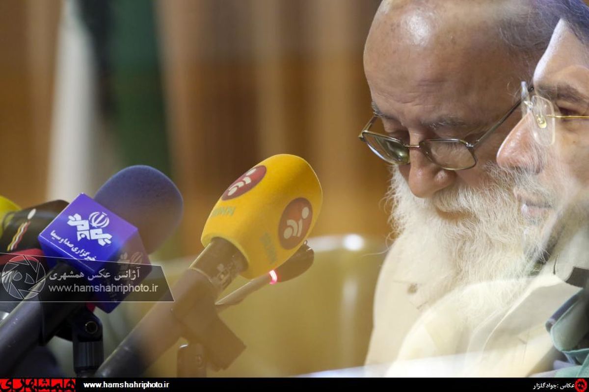 اصولگرایی مُرد، زنده باد اصولگرایی!