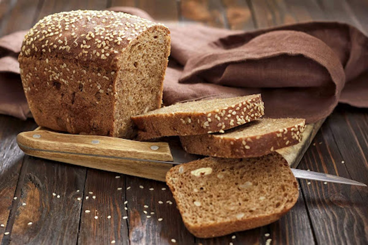 طرز تهیه نان جو خانگی با آسان ترین روش