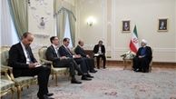 روحانی: تا زمانی به برجام پایبندیم که از منافع آن بهره‌مند شویم