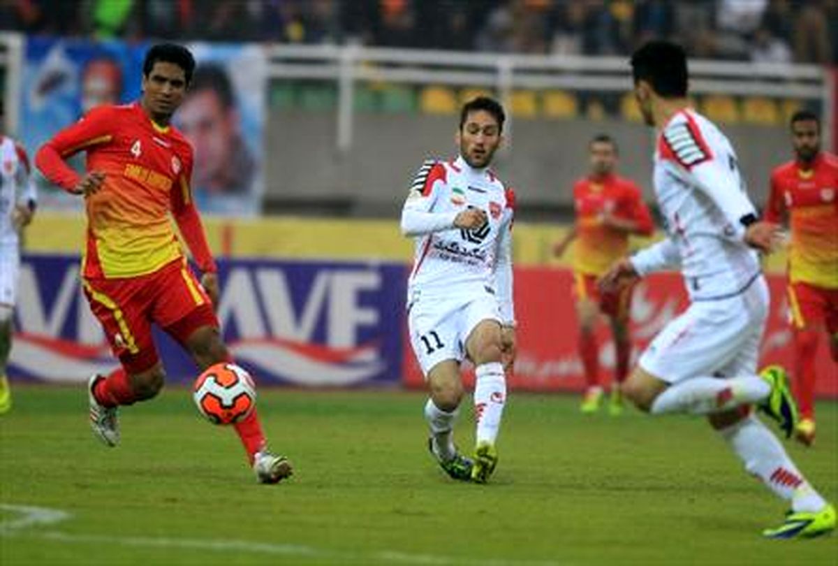 فردوسی پور روی اعصاب ستاره ی پرسپولیس!