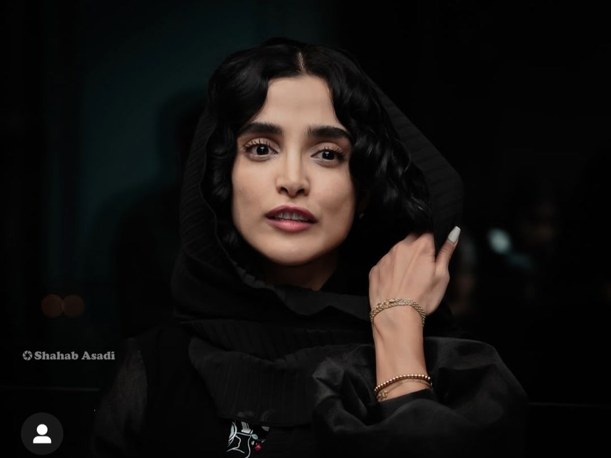 ژست عجیب خانم بازیگر+عکس