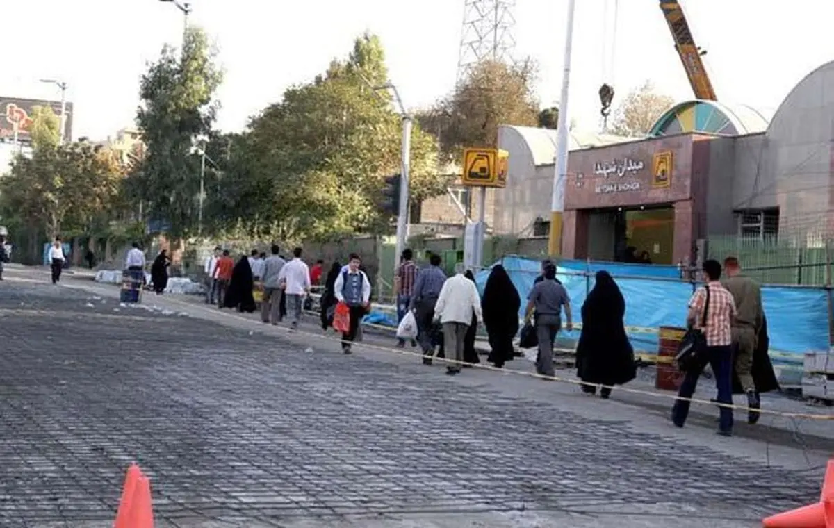 جمع‌آوری ۱۹۰۰دستفروش در بازار/امکان بازگشایی خیابان ۱۷شهریور نیست