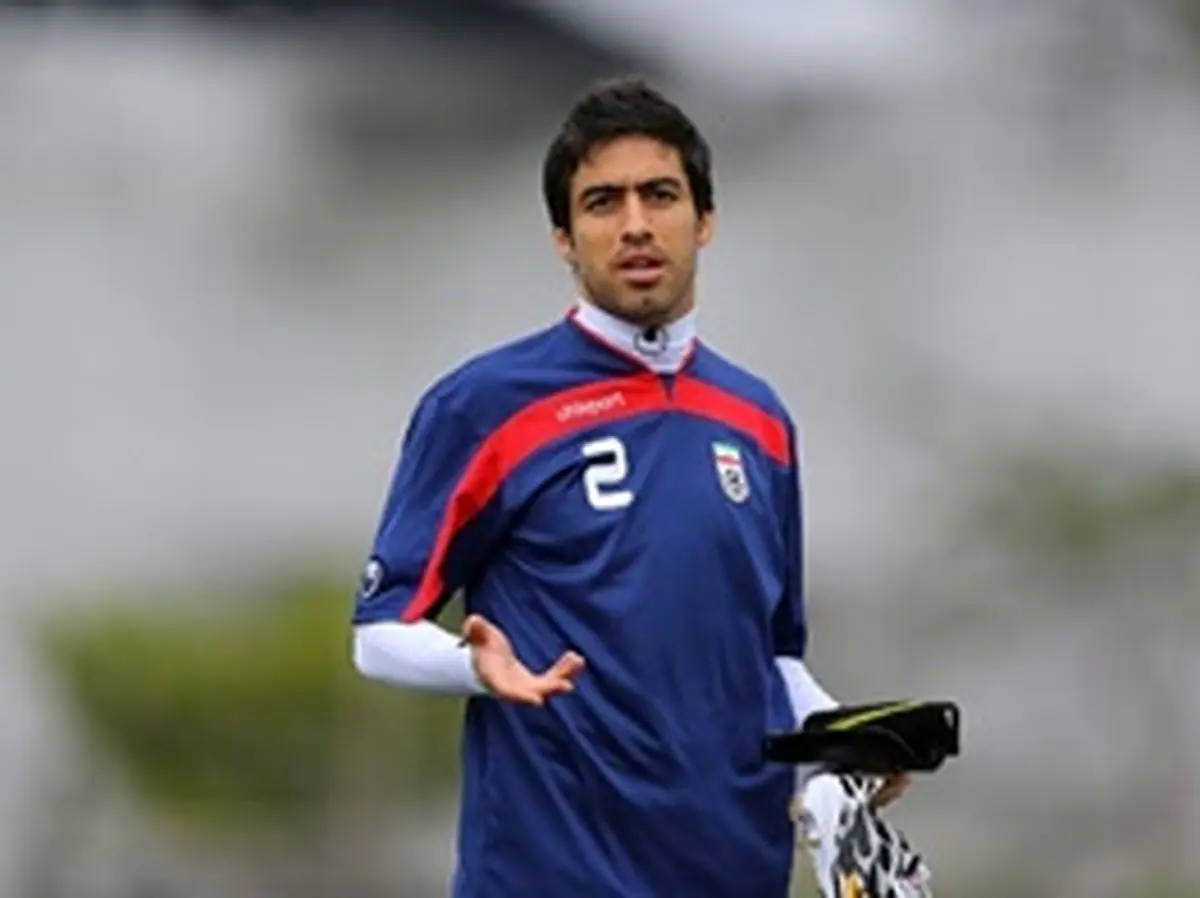 خبر خوب برای هواداران استقلال/ قرارداد خسرو حیدری تمدید شد