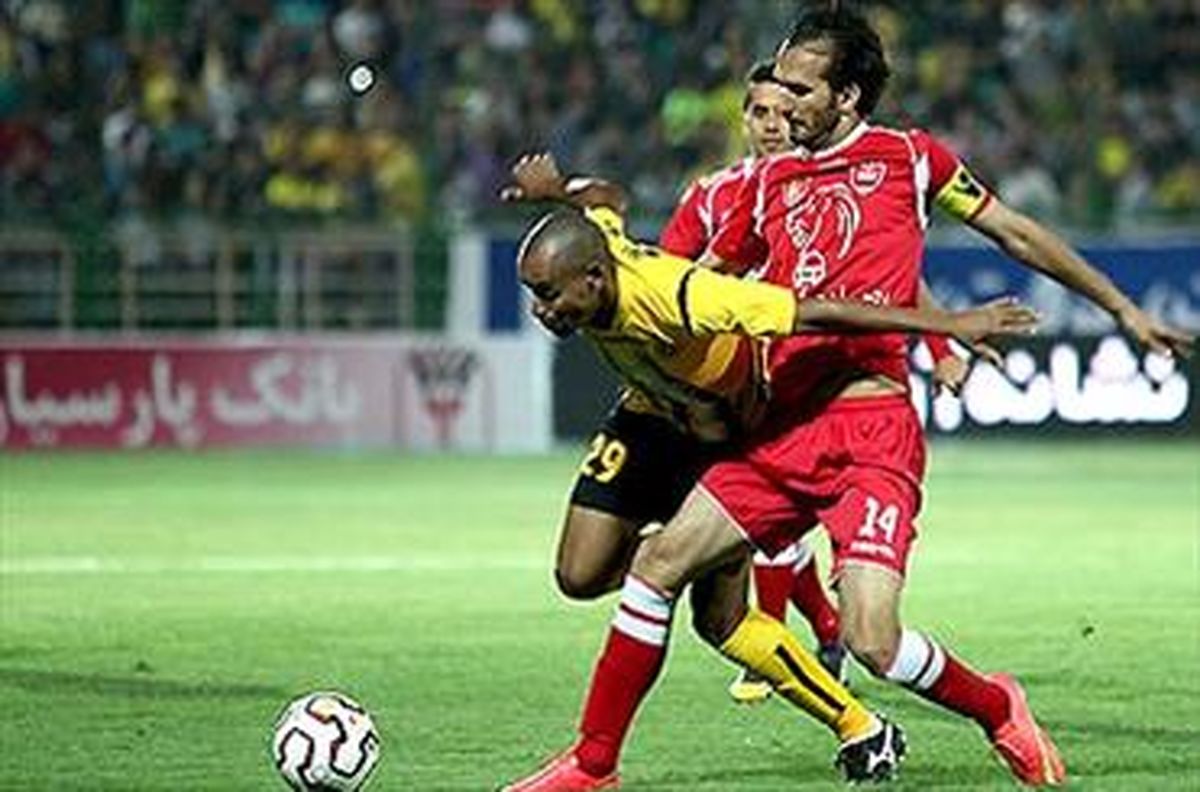 شکست پرسپولیس برابر سپاهان/ برانکو نیمه مربیان را به فرکی باخت
