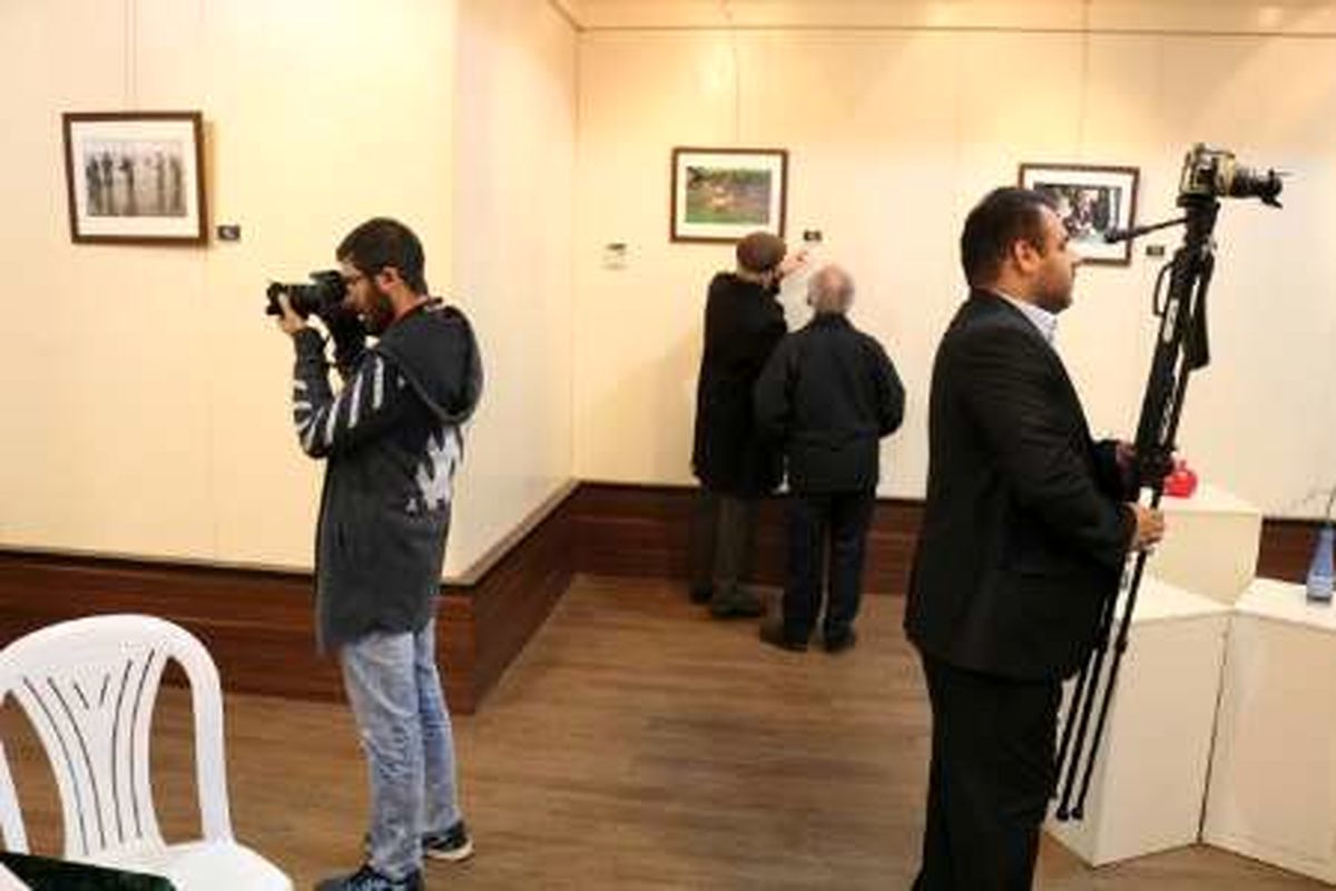 نمایشگاه عکس انفرادی نگاه من در قاب در لاهیجان افتتاح شد